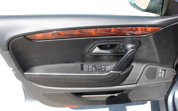 Volkswagen Passat CC cena 33700 przebieg: 275419, rok produkcji 2010 z Zwoleń małe 326